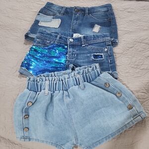 3 Pairs Of Denim Shorts Jordache, Joe's Jeans Girls Size 6-7